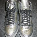 Men’s Silver DIESEL “Deep” Sneakers size 9 9.5 VERY RARE!! LIKENEW!! Shoes