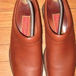 MENS COLE HAAN BRITISH TAN LEATHER MULES, MOCS~10.5 M