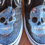 VANS Mens Slip On canvas Sneakers mens 10 black Skull flowers “Off the Wall”
