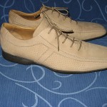 HUGO BOSS . Men’s Casual Fashion Shoe . Beige Suede . Sz. Euro 44 /  US 10.5