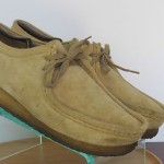 Mens size 11 M khaki suede Clarks Originals Wallabees lace tie casual shoes