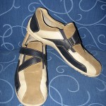 Cole Haan . Men’s Casual Fashion Shoe . Blue & Beige Leather . Sz. 11M