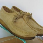 Mens size 11 M khaki suede Clarks Originals Wallabees lace tie casual shoes