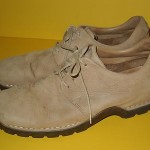 COLE HAAN COUNTRY ,BEIGE LEATHER CASUAL SHOES SIZE 11.5 M