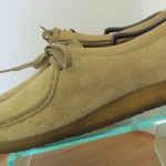 Mens size 11 M khaki suede Clarks Originals Wallabees lace tie casual shoes