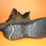 NWOB Clarks sz 9 mens shoes suede