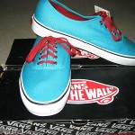 VANS SKATEBOARDING MENS AUTHENTIC CANVAS SHOES SCUBA CHILI PEPPER SIZE 13 NWT NR