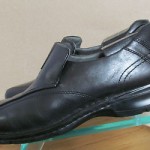 Mens size 10 M black leather Clarks slip on loafers casual or dress shoes