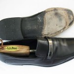 HUGO BOSS MENS BLACK LEATHER LOAFERS WITH SILVER TONE FRONT BUCKLE SIZE 9