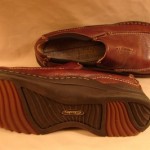 MEN’S DARK BROWN SLIP-ON’S BY CLARKS; SIZE 12M; LEATHER UPPERS; PRE-OWNED