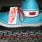 VANS SKATEBOARDING MENS AUTHENTIC CANVAS SHOES SCUBA CHILI PEPPER SIZE 13 NWT NR