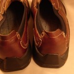 MEN’S DARK BROWN SLIP-ON’S BY CLARKS; SIZE 12M; LEATHER UPPERS; PRE-OWNED