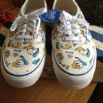 vans  disney  donald   duck  NIB  womens 10 mens 8 1/2