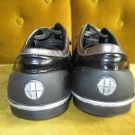 BLACK WITH SILVER TRIM HUGO BOSS FASHION ATHLETIC OXFORDS SIZE 8.5 EUR 42
