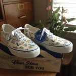 vans  disney  donald   duck  NIB  womens 10 mens 8 1/2