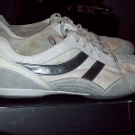 HUGO BOSS WHITE & GRAY WITH SILVER STRIPES SNEAKERS US SIZE 9, EUR 40