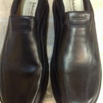 NEW!! TIMBERLAND  mens black loafer size 9.5