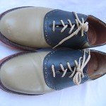 MENS COLE HAAN NAVY/ TAUPE LEATHER SADDLE SHOES  SIZE 8.5 D