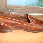 COLE HAAN ~ MENS BROWN DISTRESSED LEATHER LOAFERS W/BRAID TRIM  8M ~ LIKE NU!