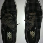 Used Mens Plaid Vans Shoes Size 9 In Good Condition