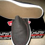 VANS SKATEBOARDING MENS BALI SLIP ON SHOES BLACK & RED RASTA DESIGN SIZE 11 NR