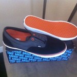 Limited Vans Era Black, Orange, & White Shoe!!