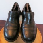 Mens sz 10 M black leather Clarks slip on casual shoes