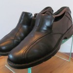 Mens sz 10 M black leather Clarks slip on casual shoes
