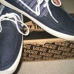 VANS SHOES MENS CHAUFFEUR CANVAS BOAT SHOES SIZE 13 BLUE & WHITE STRIPED NWT NR