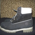 TIMBERLAND MENS 6 INCH PREMIUM FIELD BOOT SZ 8.5 NUBUCK NAVT 26069