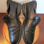 Mens sz 10 M black leather Clarks slip on casual shoes