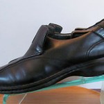 Mens sz 10 M black leather Clarks slip on casual shoes