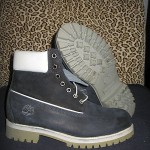 TIMBERLAND MENS 6 INCH PREMIUM FIELD BOOT SZ 8.5 NUBUCK NAVT 26069