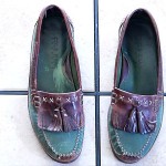 VTG. COLE HAAN COUNTRY MULTICOLORED DISTRESSED LEATHER/SUEDE TASSEL/FRINGE SHOES