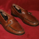 MENS COLE HAAN BROWN WALNUT LOAFERS WITH PEWTER BUCKLES 11 1/2 D NICE!!!