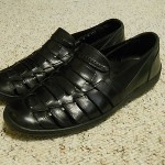 Cole Haan Bragano men size 8 M black leather woven leather slip on loafers Italy
