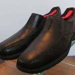 Mens sz 11 M black leather lightweight Clarks slip on dress or casual shoes