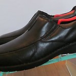 Mens sz 11 M black leather lightweight Clarks slip on dress or casual shoes