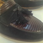 BRAGANO-COLE HAAN MENS REPTILE PATTERN BLACK SUEDE SLIP-ON LOAFERS TASSEL 9.5M
