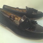 BRAGANO-COLE HAAN MENS REPTILE PATTERN BLACK SUEDE SLIP-ON LOAFERS TASSEL 9.5M