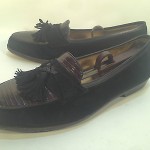 BRAGANO-COLE HAAN MENS REPTILE PATTERN BLACK SUEDE SLIP-ON LOAFERS TASSEL 9.5M