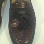BRAGANO-COLE HAAN MENS REPTILE PATTERN BLACK SUEDE SLIP-ON LOAFERS TASSEL 9.5M