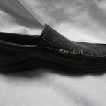 COLE HAAN BLACK LEATHER LOAFER W/BROWN STITCHING SIZE 10.5 M