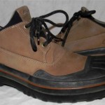 CLARKS MENS WATERPROOF MUCKERS SHOES SIZE 10 M TAN SUEDE W/ RUBBER TOE $175