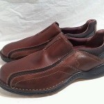 NEW!! Mens CLARKS Brown Leather Casual Slip On Loafers Shoes Size 10.5W