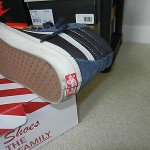 VANS WTAPS NAVY SK8 HI OG LX SIZE 9 US PRE OWNED BOX RECEIPT EXCELLENT COND