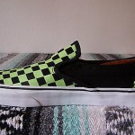 VANS Classic Slip-On Men’s Skate Shoes Glow Checks/Black Size 10 NIB!! NICE!!