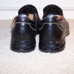 GENUINE MENS COLE HAAN–BLACK LEATHER NIKE AIR LOAFERS—SIZE 9 1/2M