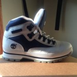 Timberland waterproof boots/ White and Navy Blue/Mens Size 7 M