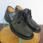 Mens sz 9.5 M black leather Clarks lightweight oxford casual walking shoes